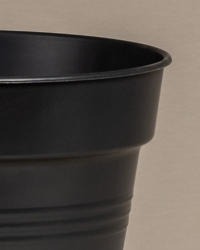 Detailaufnahme Schwarzer Innentopf 24cm 