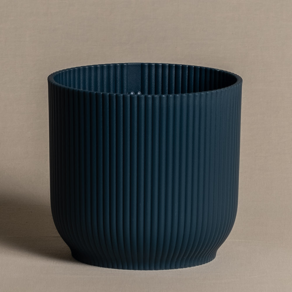 Dunkelblauer Kunststoff-Topf Vibes 14 cm 