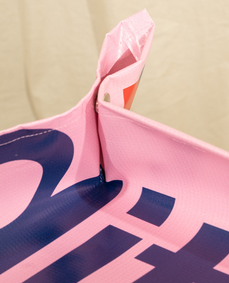 Detailaufnahme einer Umtopfmatte von feey